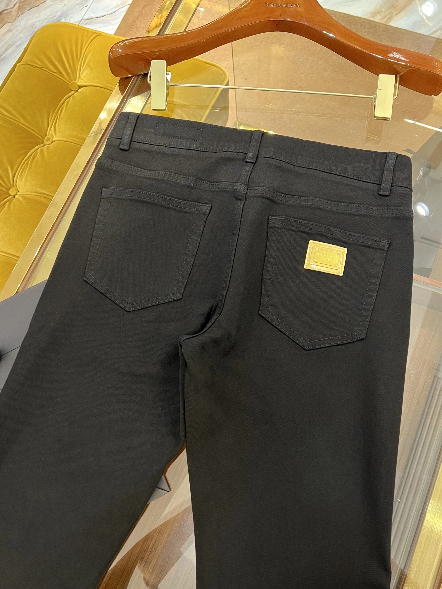 wg.luxury- 4o835& item:D-F409J1905